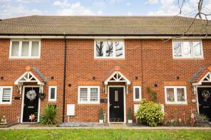 25, Ivy Close, Crawley RH10 3FT