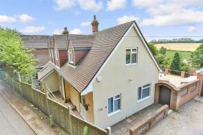Stepswood, Stockers Hill, Sittingbourne ME9 0PH
