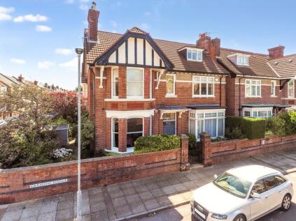 Brading Avenue, Southsea