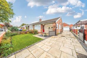 31, Harris Drive, Bury BL9 8PS