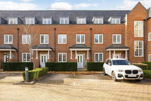 8, Little Night Leys Court, Pegrum Drive, St. Albans AL2 1FB