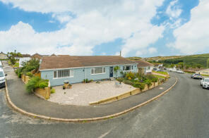 26, Wheal Golden Drive, Newquay TR8 5PE