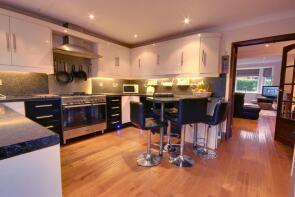 2, Dene Close, Hull HU6 0AB