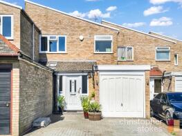 3, Fern Close, Broxbourne EN10 6NZ