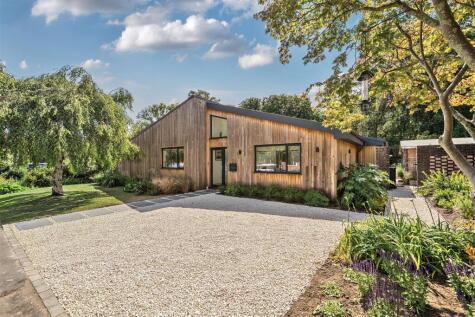 7 Birch Close, Arundel