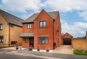21, Haycock Gardens, Shefford SG17 5QN