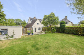 9, Oak Road, Watchfield, Swindon SN6 8TD