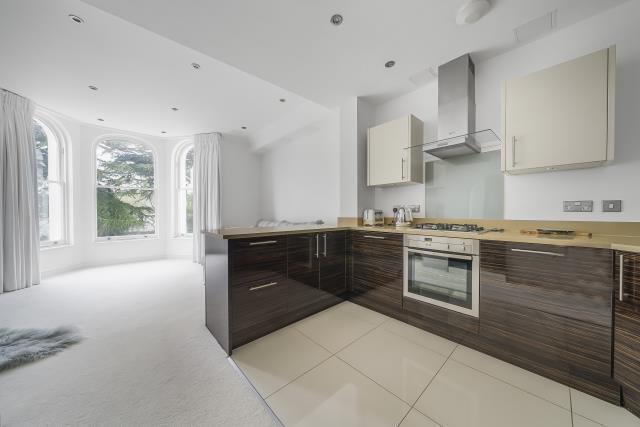 Kitchen/Reception Ro