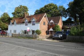 2, Dropshot Cottages, Missenden Road, Aylesbury HP17 0UP