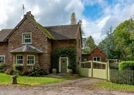 2, Brewers Lodge, Burnhill Green, Stanlow WV6 7HZ