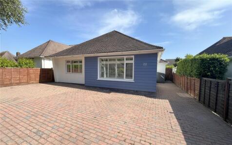 Buce Hayes Close, Highcliffe, Christchurch, Dorset, BH23
