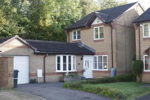 10, Fennel Way, Brympton, Yeovil BA22 8SA