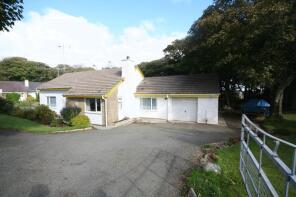 Greensleeves, Llanfairynghornwy, Holyhead LL65 4LL