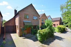 Plovers Weald, London Road, Postcombe, Thame OX9 7DN