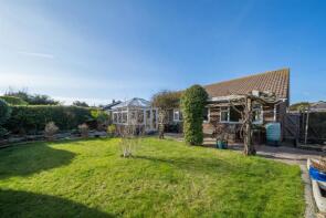 3, Linstone Drive, Yarmouth PO41 0RL