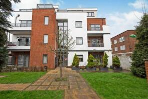 Flat 4, 349 Bay Tree Court, Longbridge Road, Barking IG11 9DH