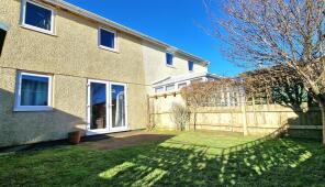 10, Rosewarne Park, Hayle TR27 5LJ