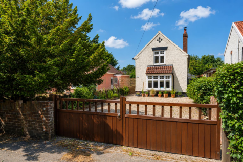 Earlham Road, Norwich, NR4