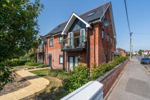 Flat 5, 79, Station Road, Southampton SO31 5AE