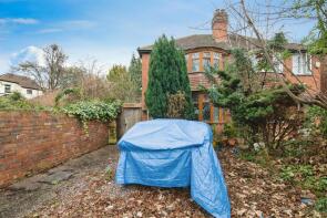 1, Kiniths Crescent, West Bromwich B71 4BX