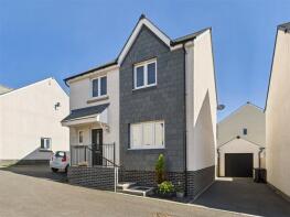 16, Trenant Gardens, Wadebridge PL27 6GG