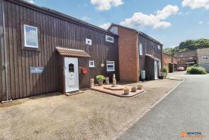 34, Freston, Paston, Peterborough PE4 7EN