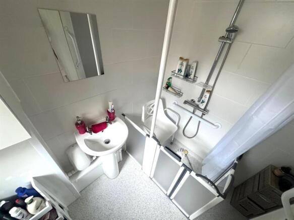 shower room.jpg