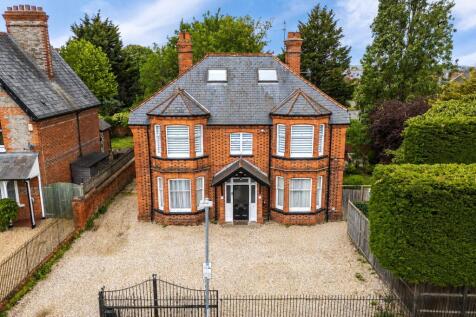 Glebe Road, Reading, Berkshire, RG2