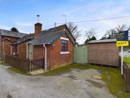 1, Old School Cottages, Marton SY21 8JT