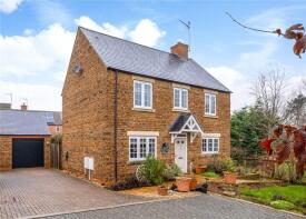 35, Henge Close, Banbury OX17 3GA