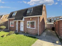 31, Rockwood Crescent, Calder Grove, Wakefield WF4 3DZ