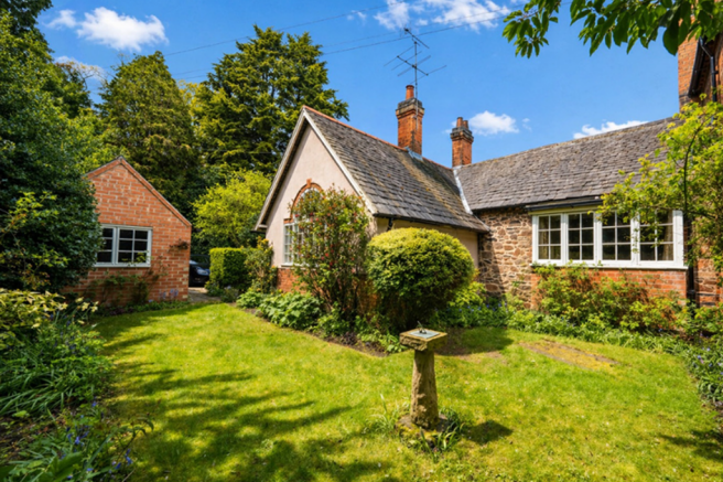 63 Swithland Lane, Rothley, Leicester LE7 7SG