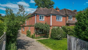The Acorns, Copthall Avenue, Hawkhurst, Cranbrook TN18 4LR