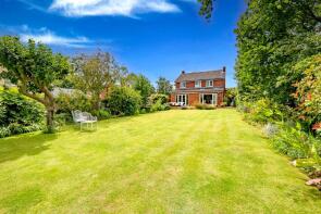15, Manor Way, St. Neots PE19 5LG