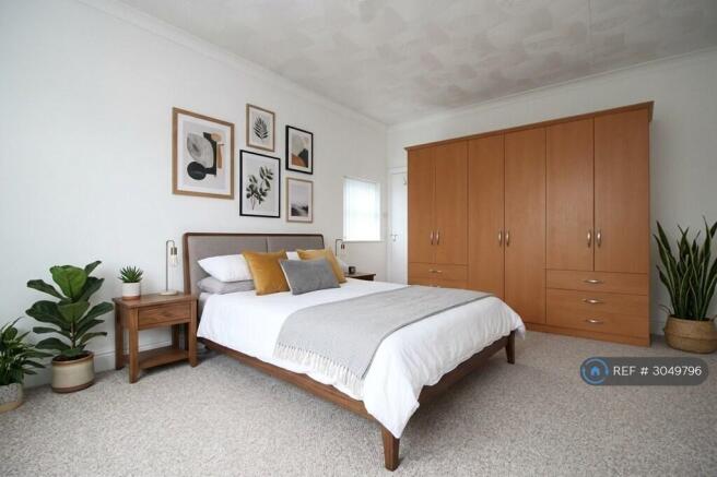 Large Bedroom