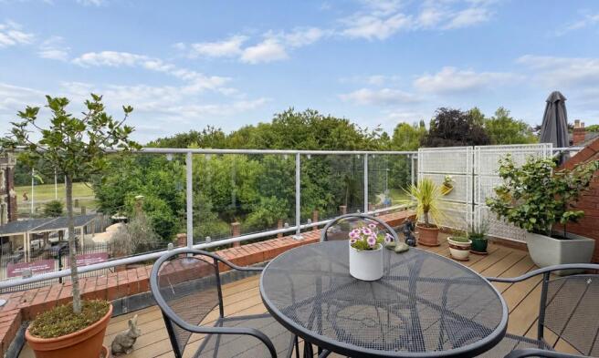 Pretty roof terrace to enjoy