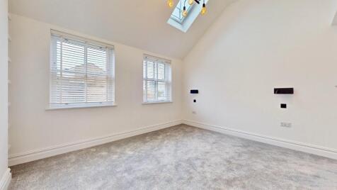 Rampart street, Aldgate, London, E1 2LA