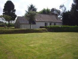 The Bungalow, C3011 Junction B4329 To Walton East Village, Walton East, Clarbeston Road SA63 4TA