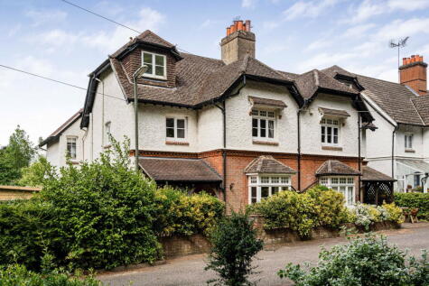 Swaynes Lane, Merrow, GU1