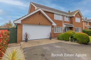 Bradgate, North Road, Ormesby, Ormesby St Margaret W Scratby NR29 3LE