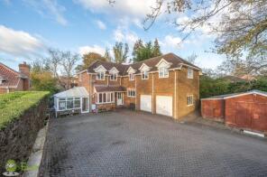 10b, Burney Bit, Pamber Heath RG26 3TN