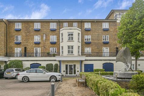 Victory Place, London, E14