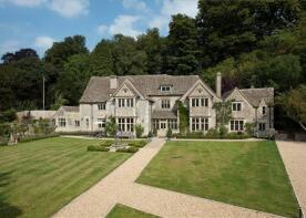 Grove Manor, Amberley GL5 5JG