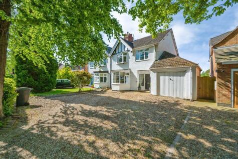 Court Drive, Lichfield