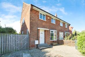 5, Old Farm Drive, West Park, Leeds LS16 5DE
