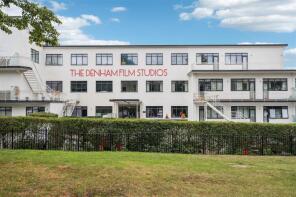 Flat 15, Korda House, Stanley Kubrick Road, Uxbridge UB9 5FH