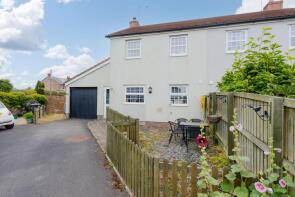 32, Iter Park, Crediton EX17 6BY