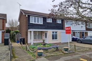 8, Rowley Mead, Thornwood, Epping CM16 6NH