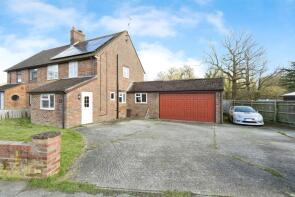 28, Oakfield Road, Horsham RH13 8AD