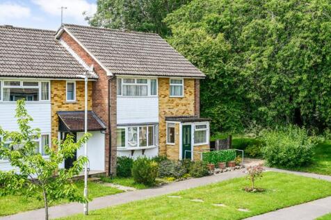 St. Marys Green, Kennington, Ashford, Kent, TN24